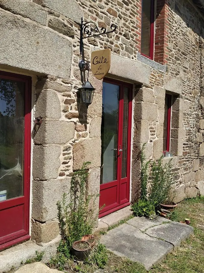 La maison à Jean Val-Couesnon France